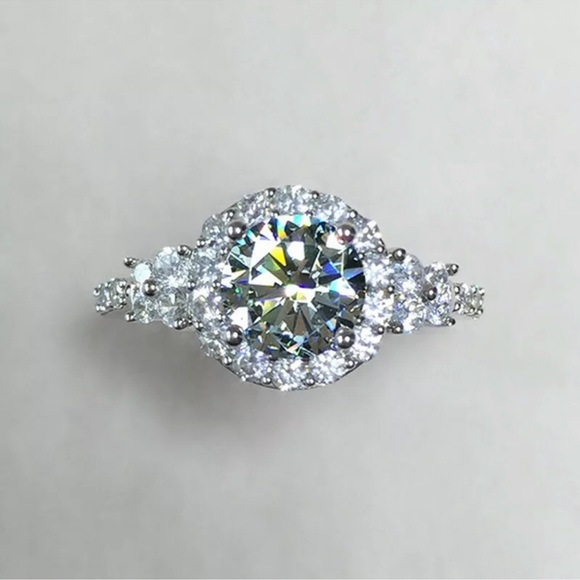 Women Jewelry Gorgeous Round Cut Cubic Zirconia Wedding 925 Silver Rings - Picture 3 of 4